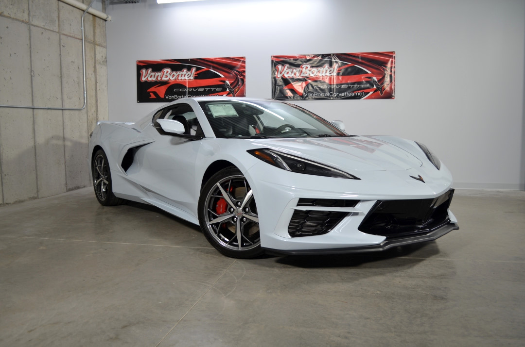 V10972A 2022 Corvette Stingray Z51 Coupe Ceramic Matrix Gray Metallic ...