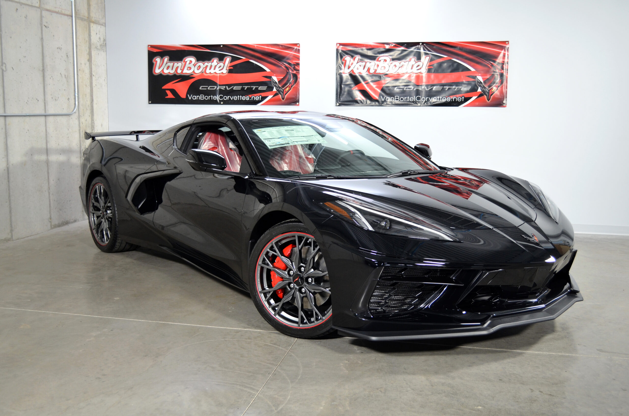 V11640 2025 Corvette Stingray Z51 Coupe Black Van Bortel Corvette